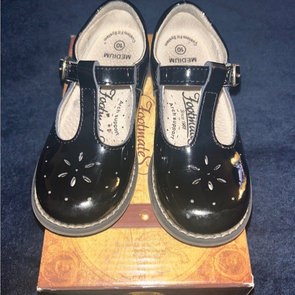 Black Patent Leather Footmates